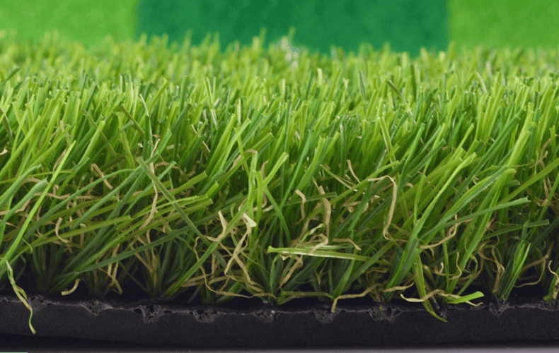 Hillman PGM Portable Artificial Turf Golf Putting Green with Auto-Return Putting Cup