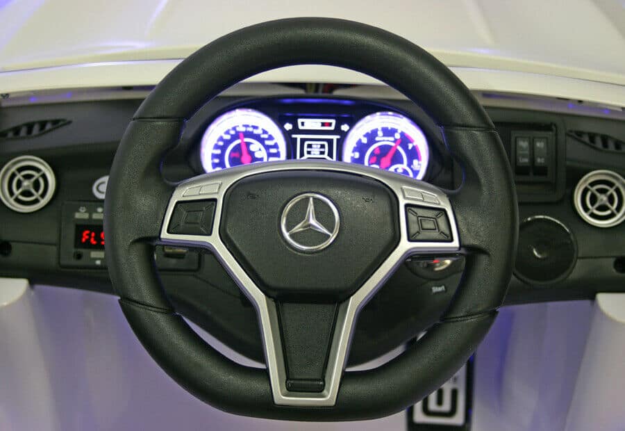 Kids Electric Car Mercedes CLA45 AMG 12v - White Gloss LICENCED PRODUCT - Image 7