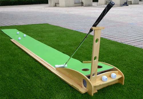 Hillman PGM Natural Wood 3m Golf Putting Trainer with Auto Ball Return - Image 2
