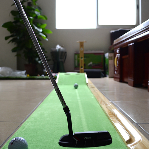 Hillman PGM Natural Wood 3m Golf Putting Trainer with Auto Ball Return - Image 3