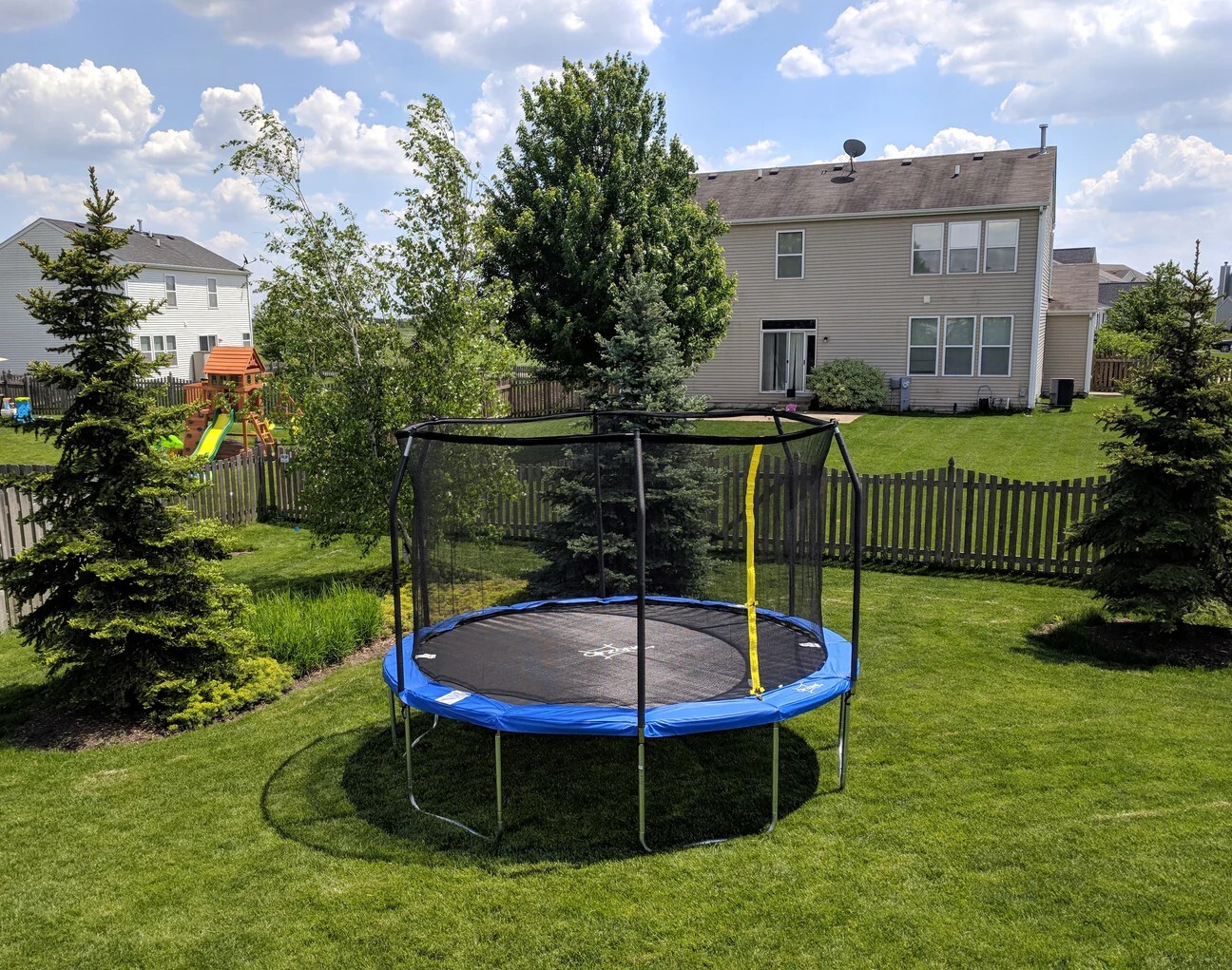 Hillman Super Bounce 14ft Trampoline With Safety Enclosure - Image 3
